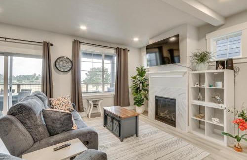 Hammond House | Columbia River Views Spacious Hammond Getaway!