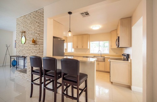 Lauderdale Beach House | Come live the Vacation dream!