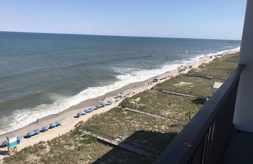 Wilmington Beach Condo | Come visit our Seaside Retreat! OCEANFRONT, TOP FLOOR condo, Carolina Beach, NC