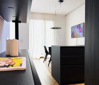 Porta Romana Apartment | ComeCasa Elegant Stay with Terrace & Gym Porta Romana