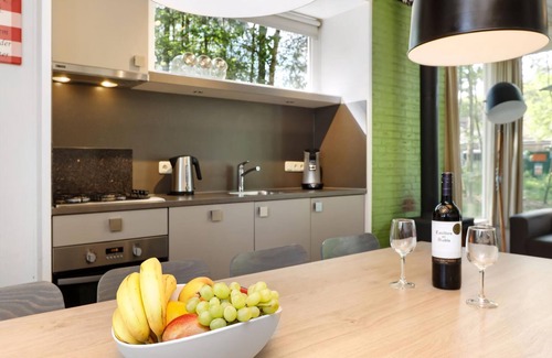 Nieuw-Milligen House | Comfort 8-person children's bungalow in the holiday park Landal Rabbit Hill