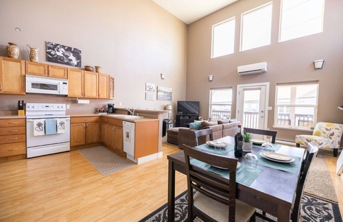 Sitka Condo | Comfort and Convenience in Downtown Sitka - Suite A