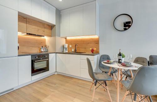 Wzgorze Swietego Maksymiliana Apartment | Comfort Apartments Kopernika