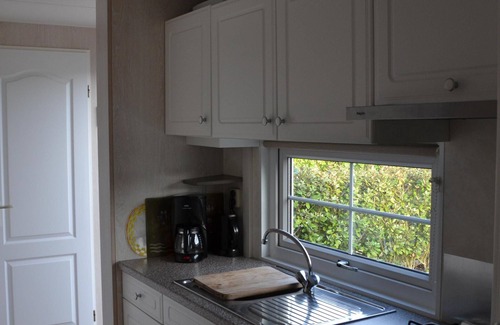 Groot Valkenisse Ski Chalet | Comfort chalet located directly on the beach in sunny Zeeland