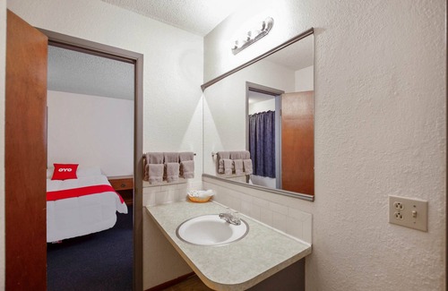 Cheyenne Wells House | Comfort & Convenience! With Free Parking, Pets are Allowed!