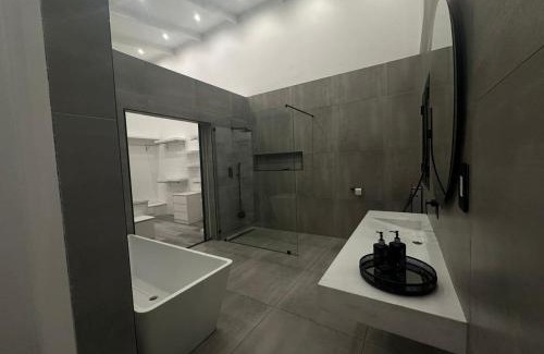 Monte Vista House | Comfort Cove