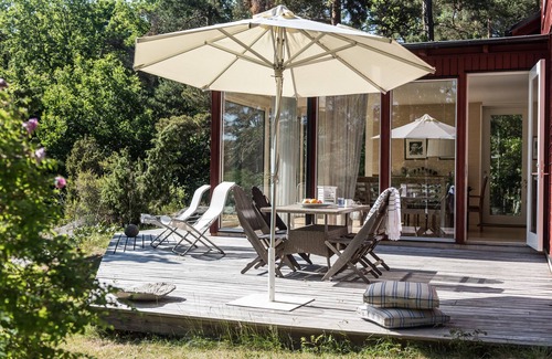 Varmdo House | Comfort holiday home with sea views near Stockholm