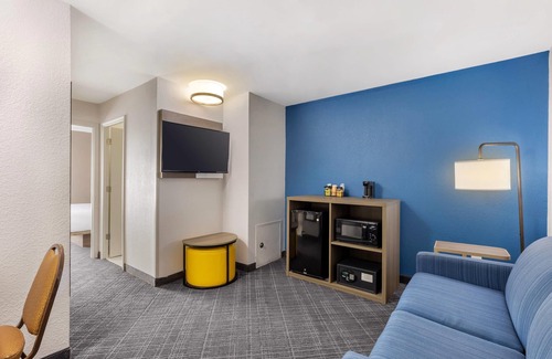 Bourbonnais Hotel | Comfort Inn Bourbonnais near I-57