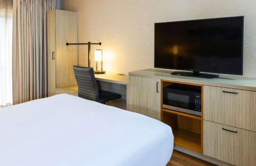 Amherst Hotel | Comfort Inn