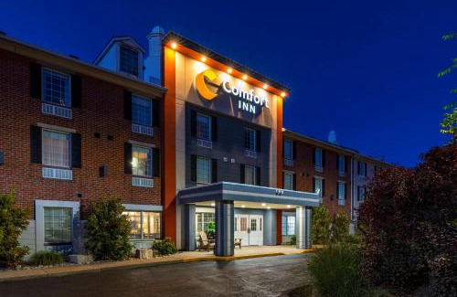 Point Edward Hotel | Comfort Inn