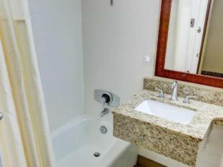 Churchhill Hotel | Comfort Inn Conference Center Philadelphia Penn Hills
