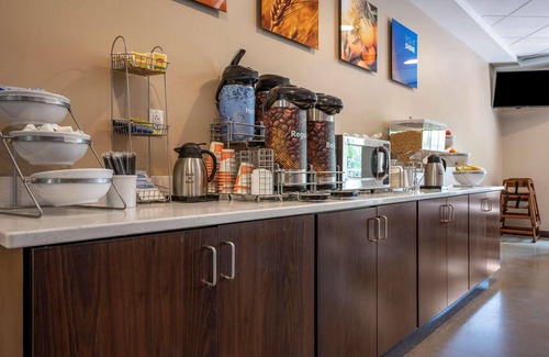 Connellsville Hotel | Comfort Inn Connellsville PA