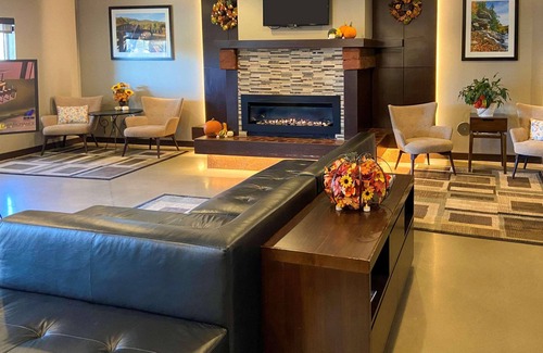 Connellsville Hotel | Comfort Inn Connellsville PA
