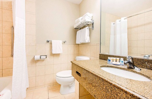 Fallsview Hotel | Comfort Inn Fallsview
