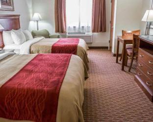 Eagle Creek Hotel | Comfort Inn Hebron-Lowell Area