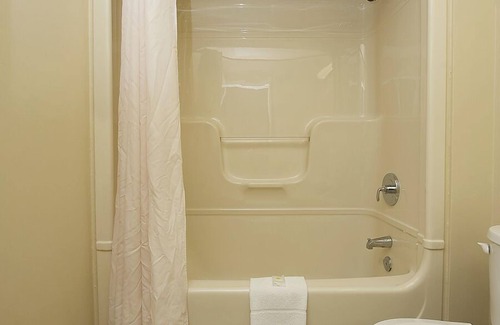 Midland Hotel | Comfort Inn Midland
