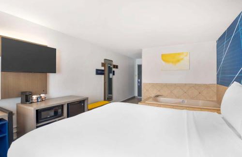 Charlottesville Hotel | Comfort Inn Monticello