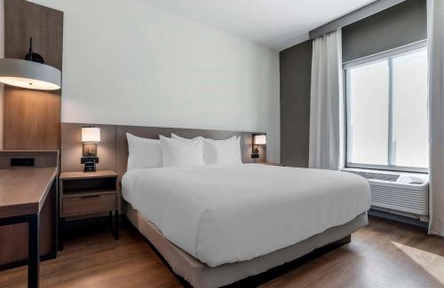 West Panama City Beach Hotel | Comfort Inn & Suites Panama City Beach - Pier Park Area