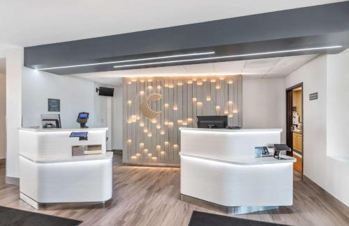 Arlington Heights Hotel | Comfort Inn & Suites Arlington Heights - Buffalo Grove