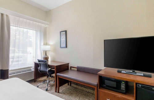 La Grange Hotel | Comfort Inn & Suites La Grange