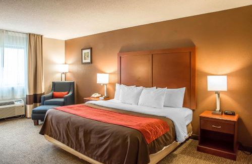 Greendale Hotel | Comfort Inn & Suites Lawrenceburg