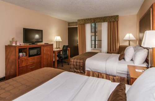 East Bank Hotel | Comfort Inn & Suites Nashville Downtown - Stadium
