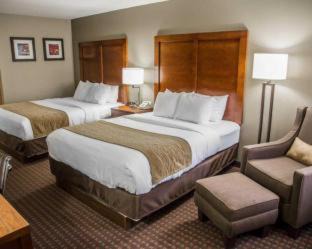 Le Claire Hotel | Comfort Inn & Suites Riverview near Davenport and I-80