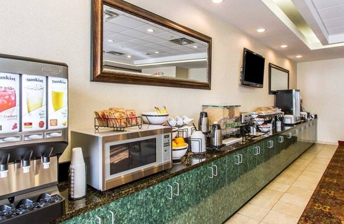 Shawnee Hotel | Comfort Inn & Suites Shawnee North near I-40