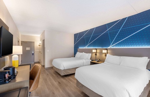 Arlington Heights Hotel | Comfort Inn & Suites Arlington Heights - Buffalo Grove