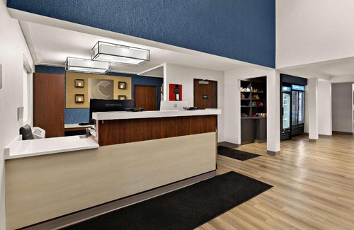 Fremont Hotel | Comfort Inn & Suites