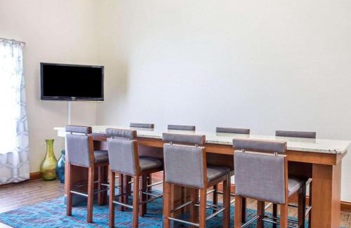 Walterboro Hotel | Comfort Inn & Suites Walterboro I-95