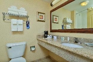 Wilton Hotel | Comfort Inn & Suites Wilton
