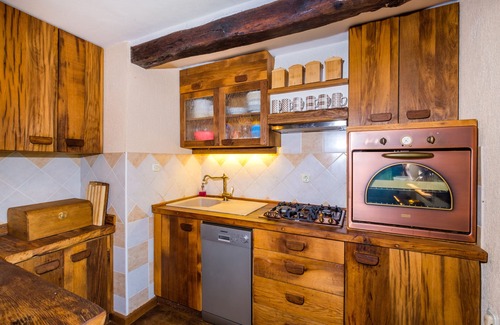Sveti Ivan Zabno House | Comfort. Location. Whole Farmhouse Near Zagreb