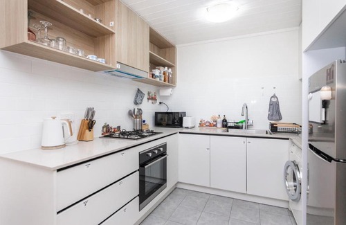 Plympton Apartment | Comfort Meets Convenience in Plympton
