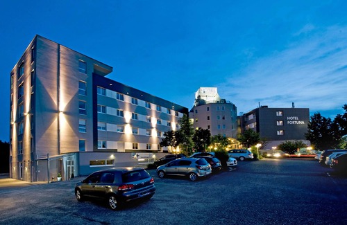 Strick Apartment | Comfort single room facing the inner courtyard