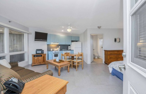 Napeague Apartment | Comfort Studio Apt w/Queen Bed & Private Balcony