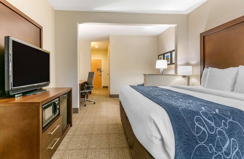 Batesville Hotel | Comfort Suites Batesville