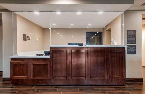 Daytona Beach Hotel | Comfort Suites Daytona Beach-Speedway