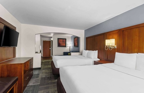 Englewood Hotel | Comfort Suites Denver Tech Center