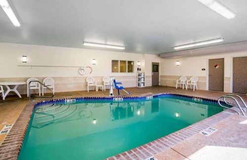 Fernley Hotel | Comfort Suites Fernley