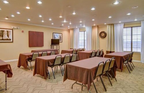 Roanoke Hotel | Comfort Suites Roanoke - Fort Worth North
