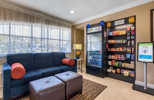 San Onofre Hotel | Comfort Suites San Clemente Beach