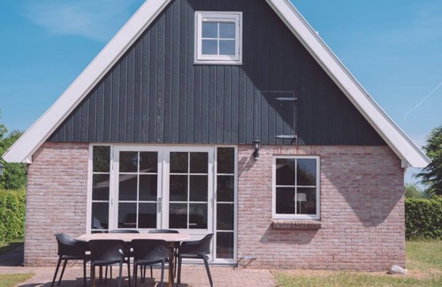 Bant House | Comfortabel 6 by Interhome