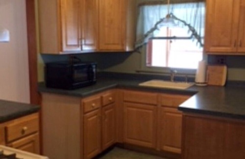 Clifton Springs House | Comfortable 3 Bedroom Ranch. In the Fingerlakes region.
