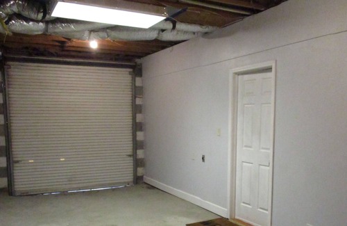 Watkinsville Apartment | Comfortable 3 bdrm 2 bath cottage 15-20 minutes from Dooley Field