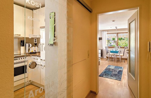 Ueberlingen Apartment | Comfortable 4-Star Vacation Apartment "Wolf" with Terrace, Grill & Wi-Fi