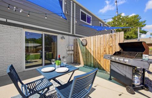 Loveland House | Comfortable Abode Near Historic Downtown