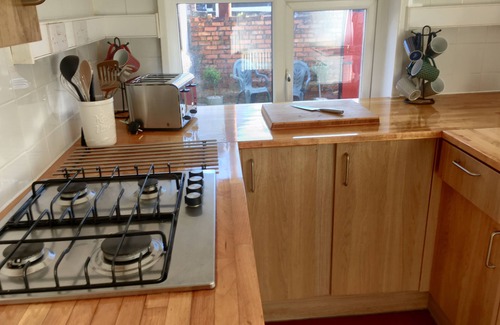 Cathays House | Comfortable and Convenient Home away from Home