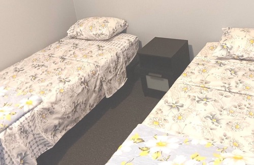 Blue Island Apartment | Comfortable and Cozy 3 bedroom