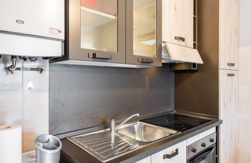 Luni Mare Apartment | Comfortable and modern apartment of about 50 square meters with two balconies, able to accommodate up to 4 people, is located on the 1st floor of a building without a lift. The flat is situated in Luni Mare, in an area full of services, convenient for re
